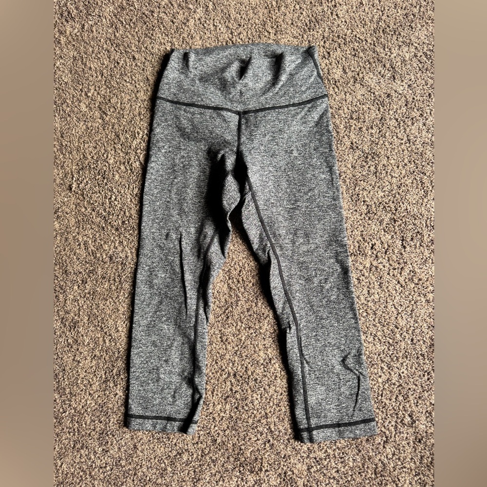 Lululemon capri leggings grey